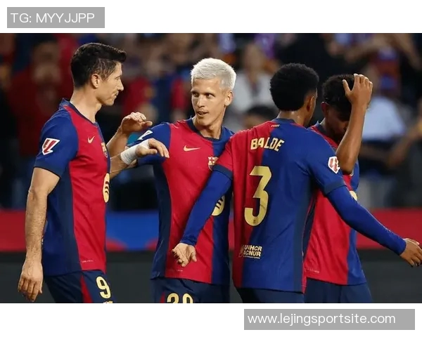 老友重聚感人瞬间佩尼亚福特赛后与巴萨昔日队友深情拥抱